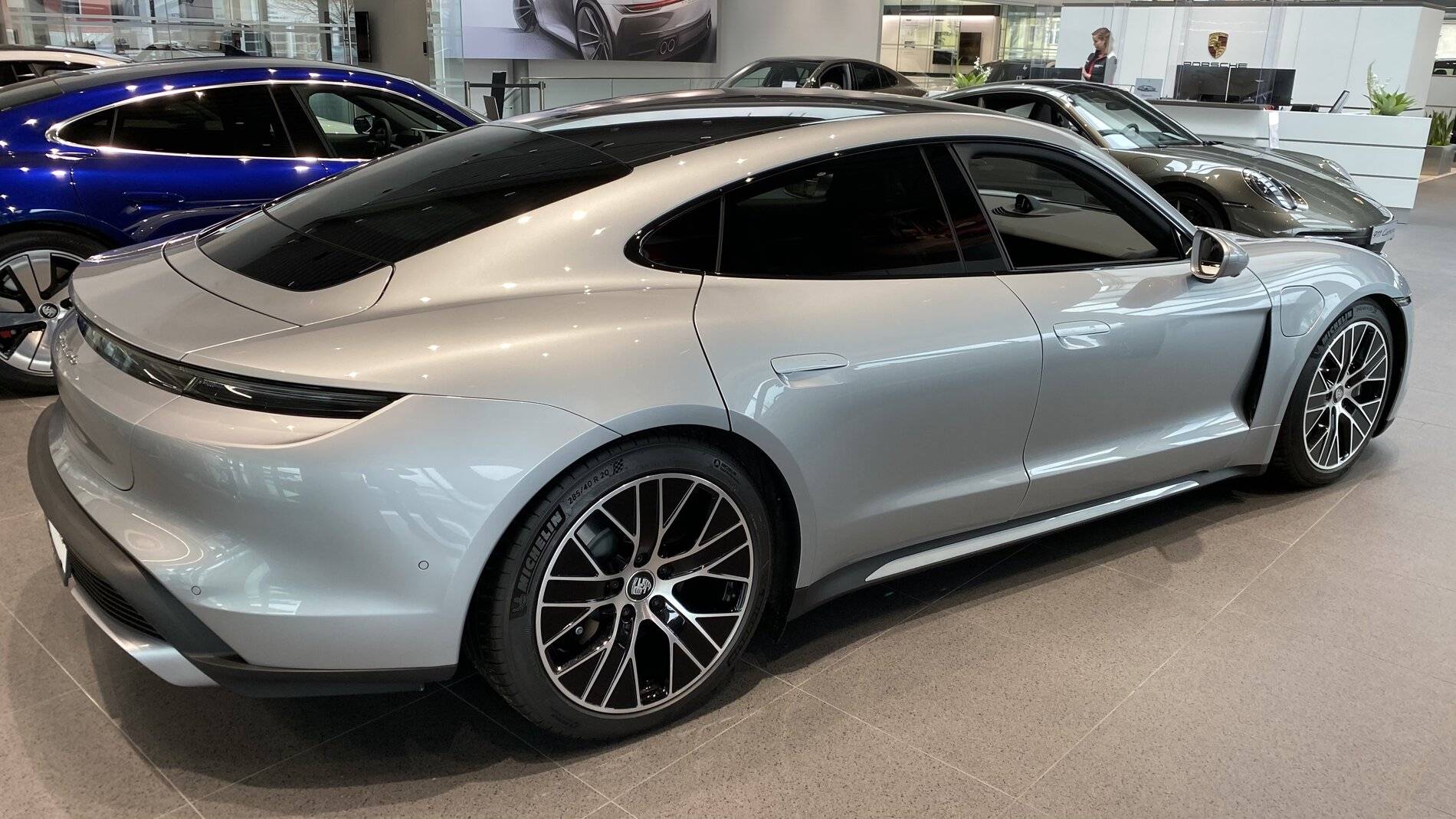 Porsche Taycan DOLOMITE SILVER Taycan Club tempImageMSYQre