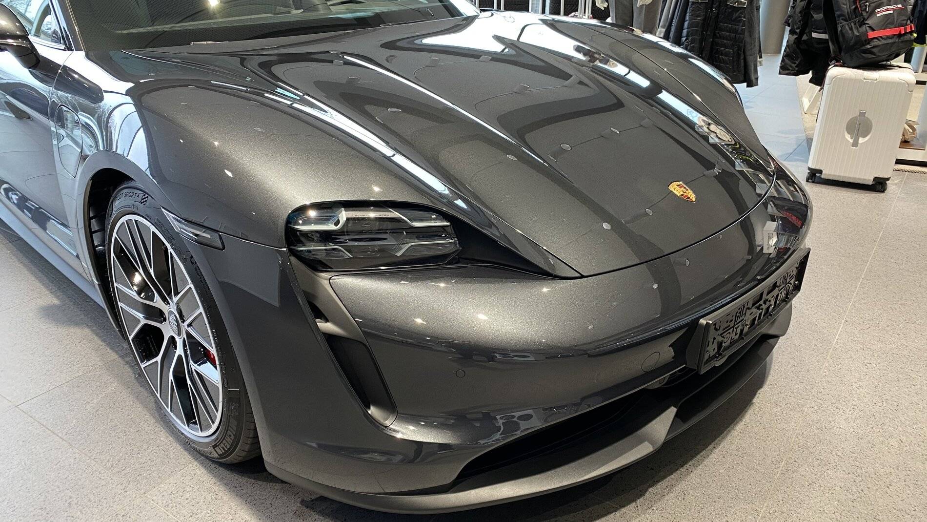 Porsche Taycan VOLCANO GREY Taycan Club tempImageT8Ynd1