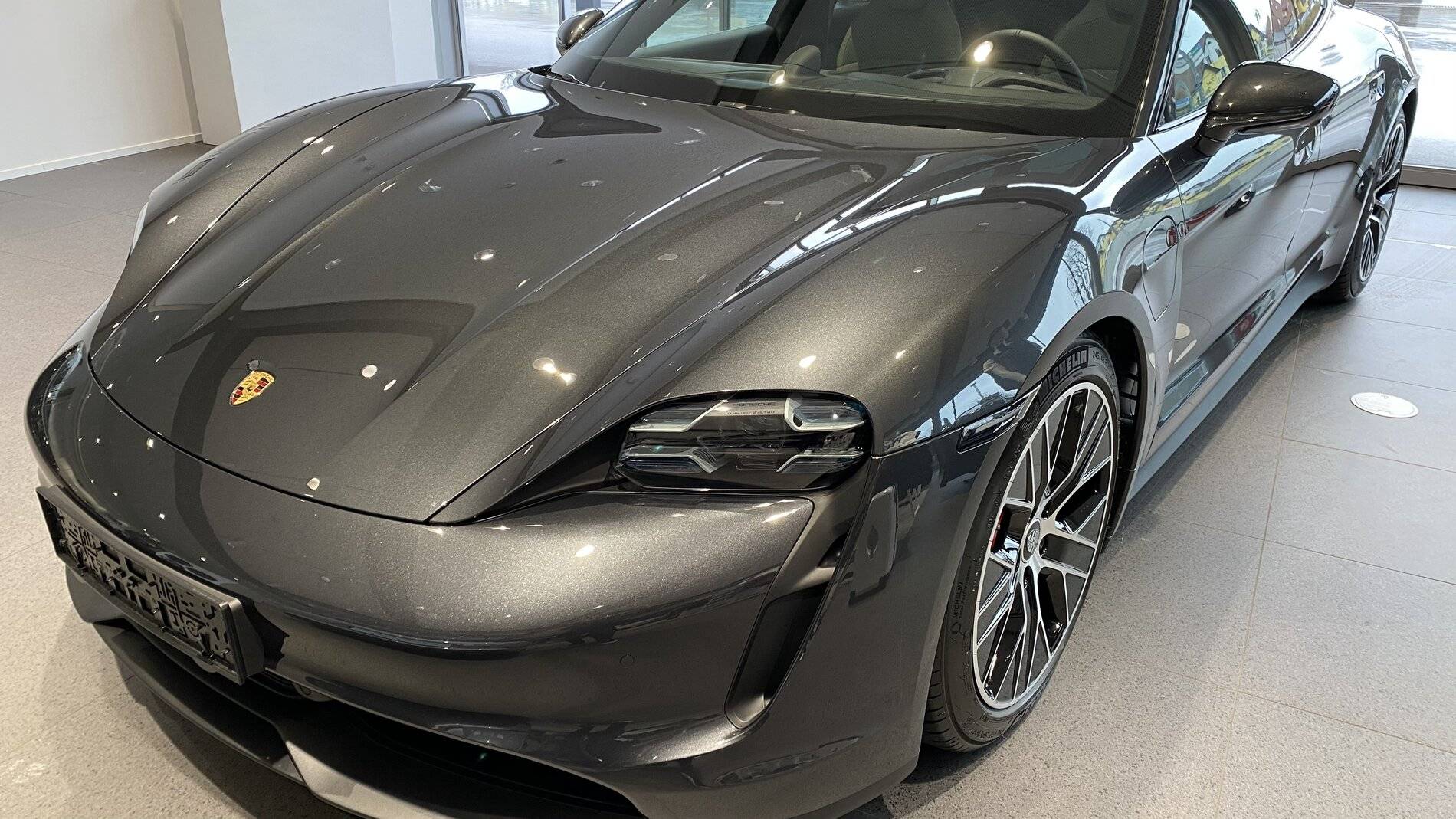 Porsche Taycan VOLCANO GREY Taycan Club tempImageU81c1R