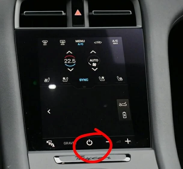 Porsche Taycan No Displays - PCM, Passenger Screen and Center Console 2021-08-03_11.04.45