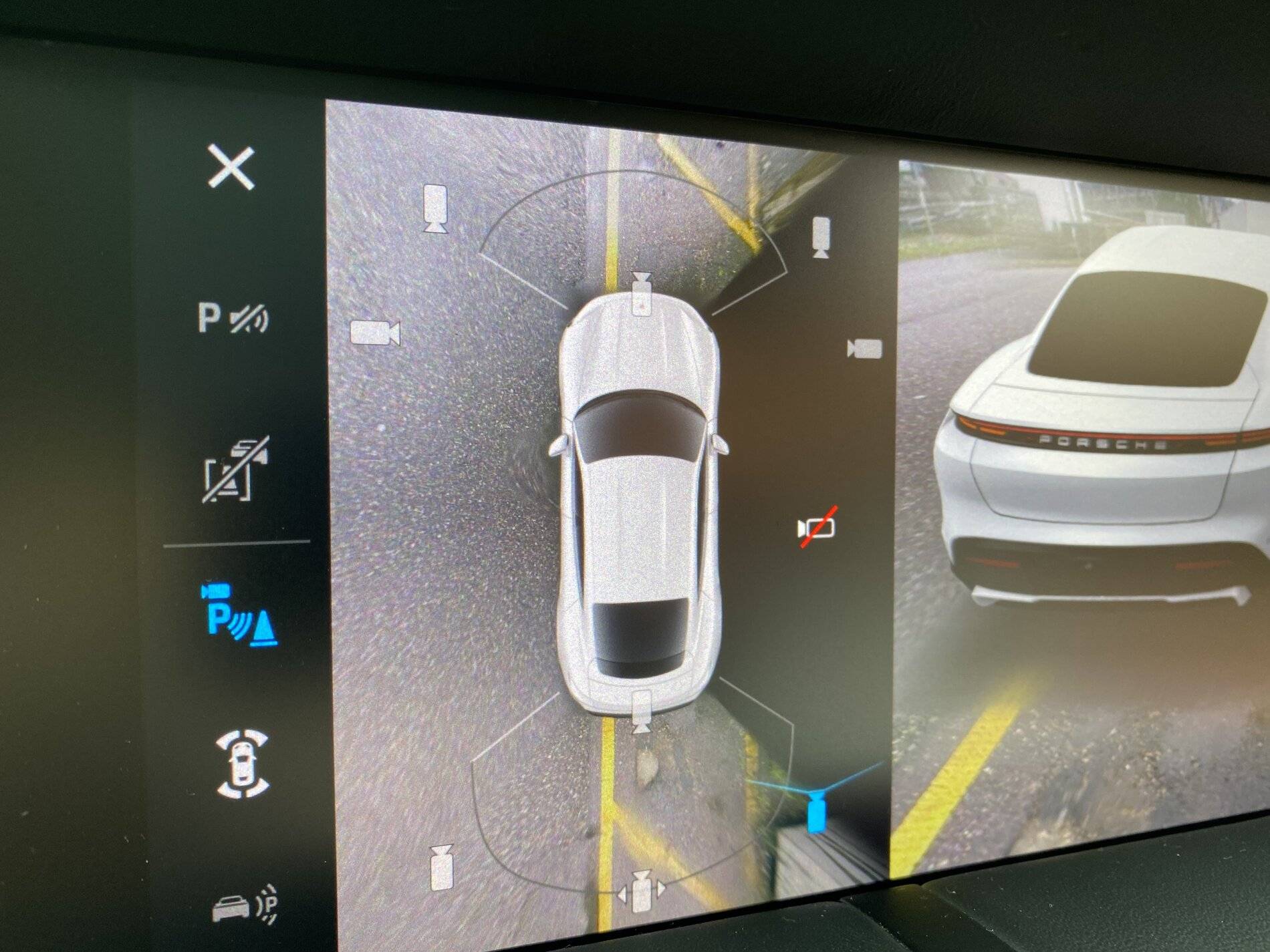 Porsche Taycan Park assist cameras not working… 22E1E60B-4CC1-4F63-9402-4B94D04DF074