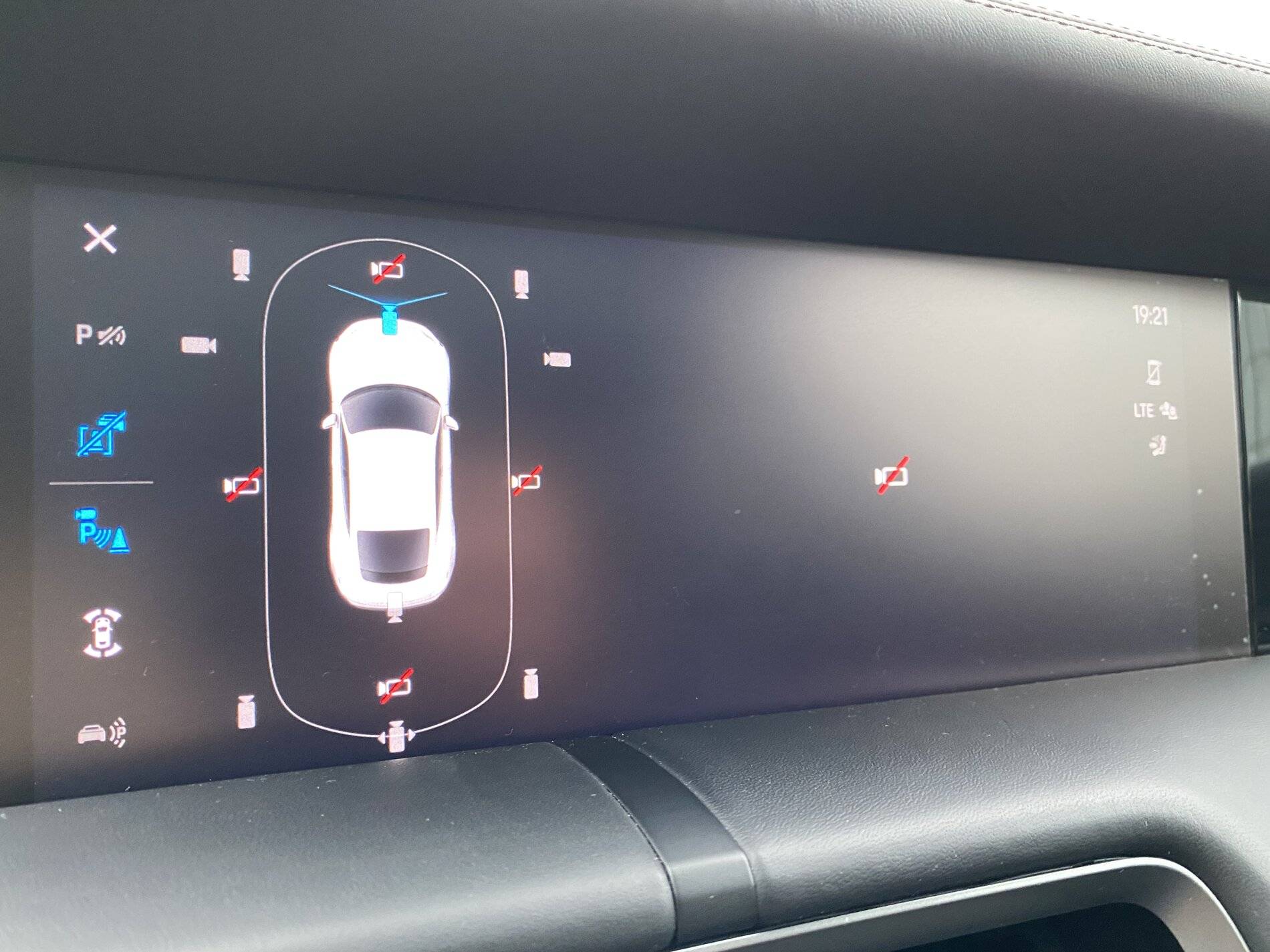 Porsche Taycan Park assist cameras not working… 90EEFB9F-DC6C-48C7-9126-48880D86A2FD