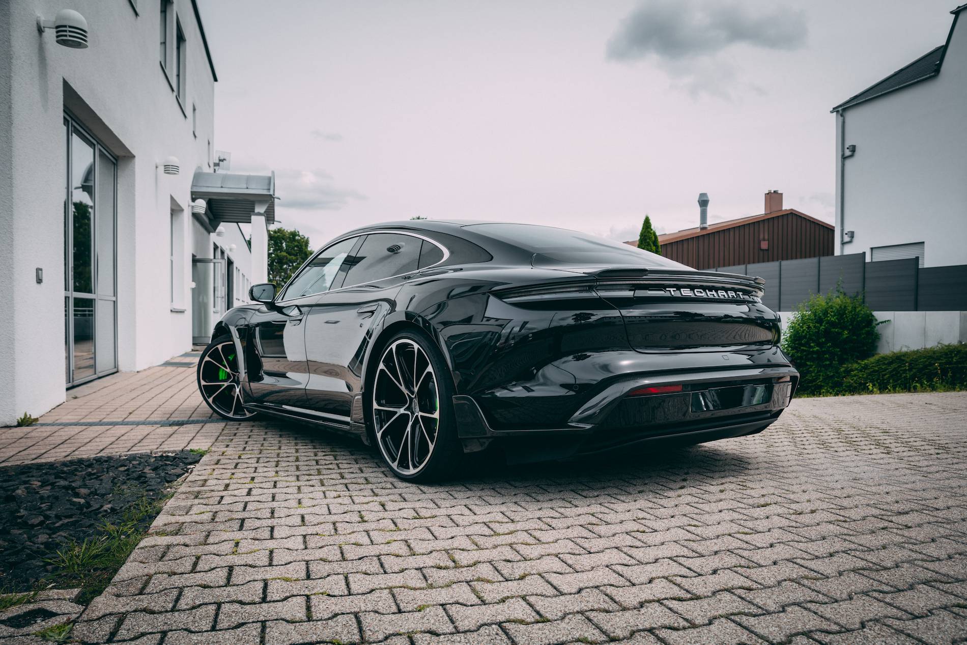 Porsche Taycan TECHART Porsche Taycan Carbon Aerokit Released TECHART_Aerokit_08.JPG