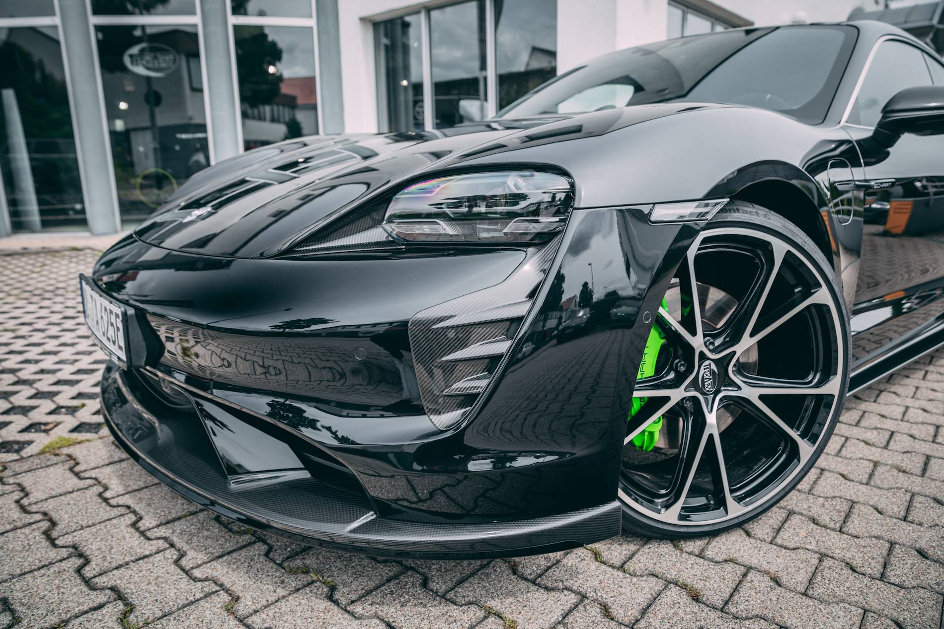 Porsche Taycan TECHART Porsche Taycan Carbon Aerokit Released TECHART_Aerokit_09.JPG