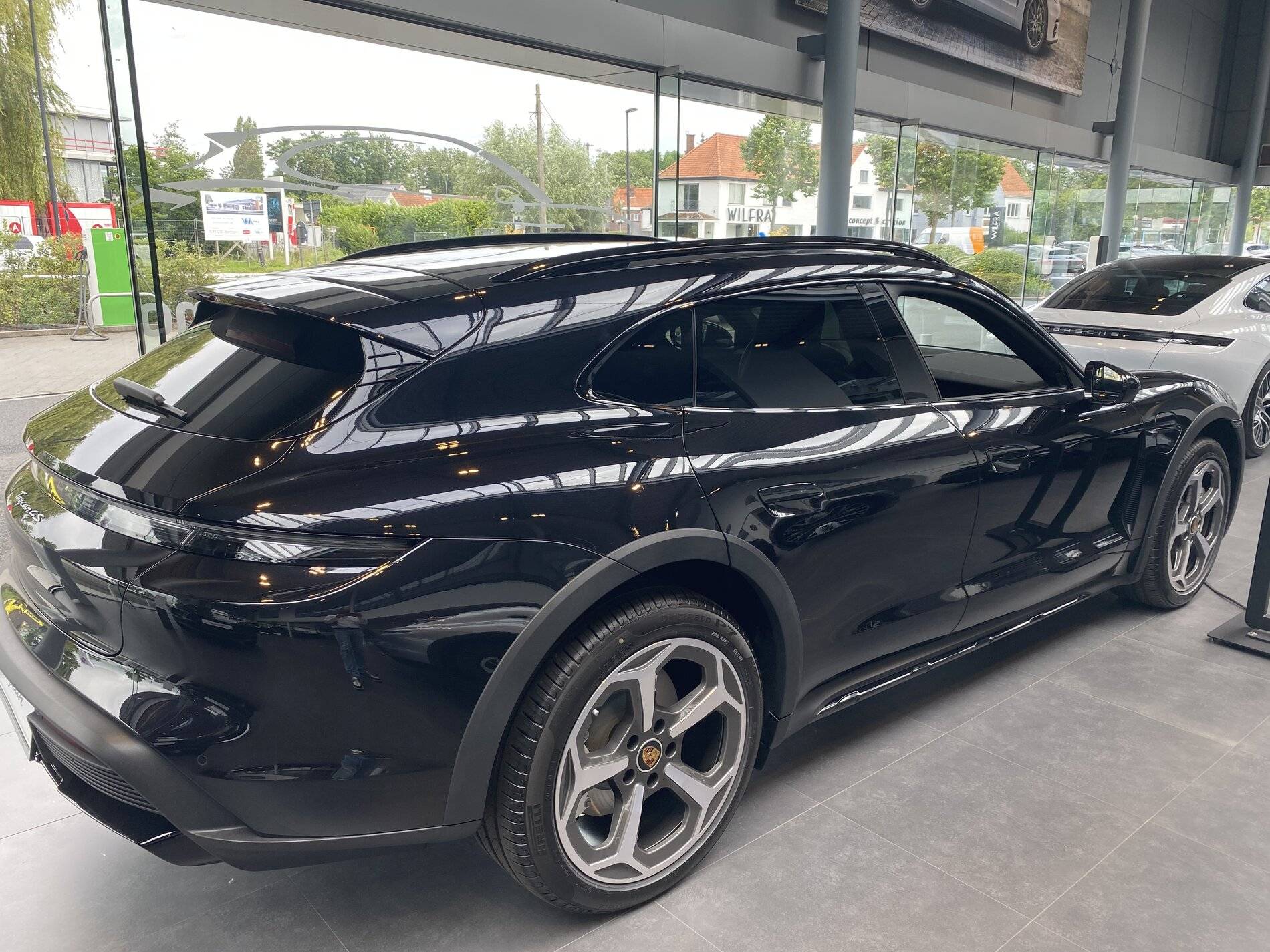 Porsche Taycan CT 4S Crayon Nottingham Porsche CB3ABCEE-5A5A-42CC-B290-0D06C80DACF6