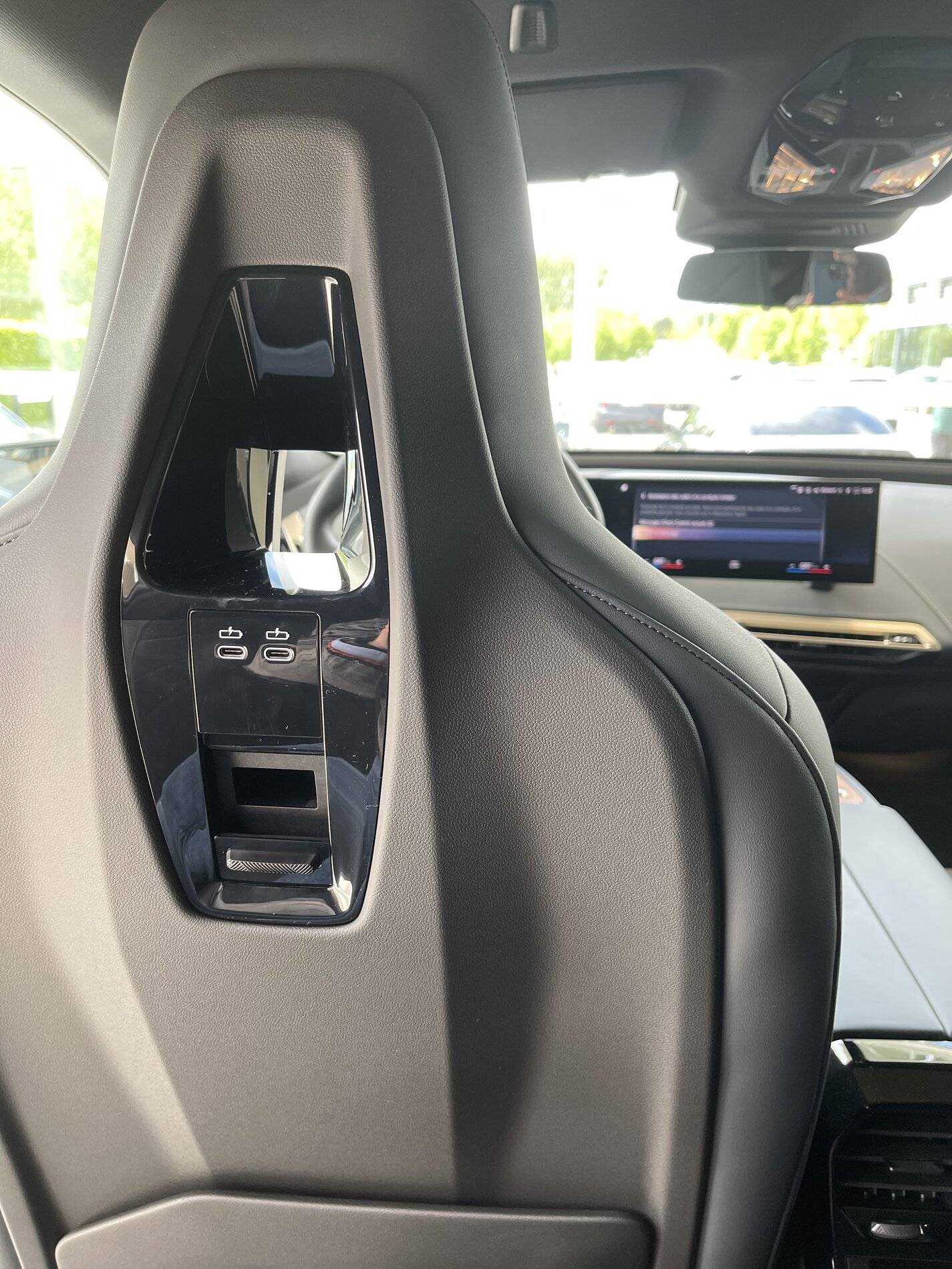 Porsche Taycan BMW i4 and iX in person AA7233C1-6062-4AD4-9C67-A732C76D3DF9
