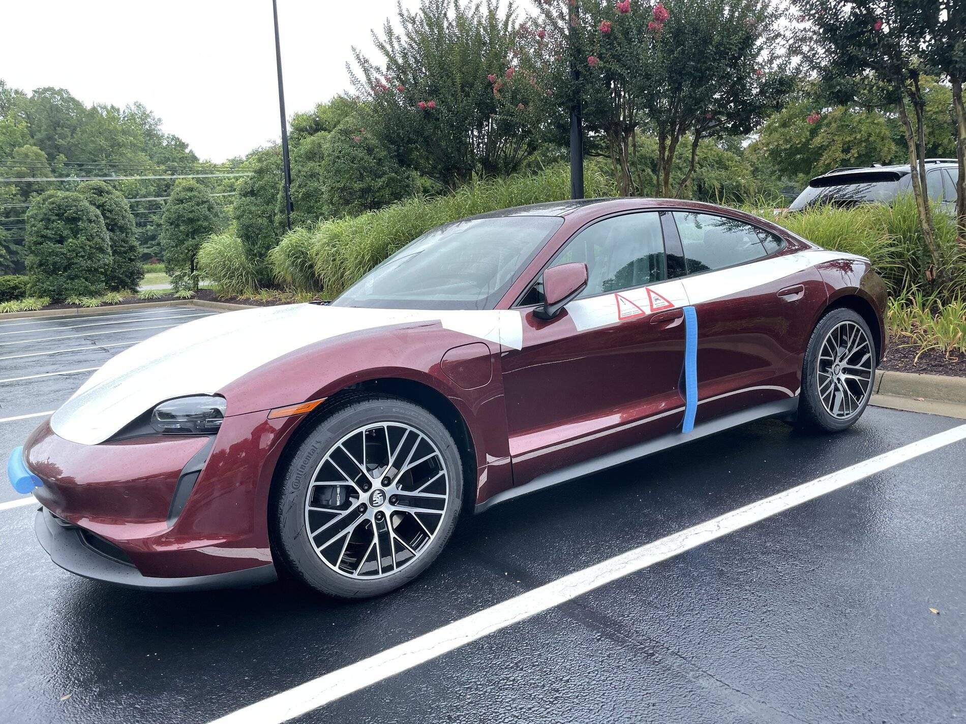 Porsche Taycan Track Your Dream is more like Make Me Scream tempImageyompEZ