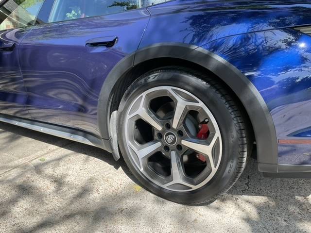 Porsche Taycan Taycan CT 20" Rims 580F5F2D-7F63-4F9A-8C02-EAE785F19A27