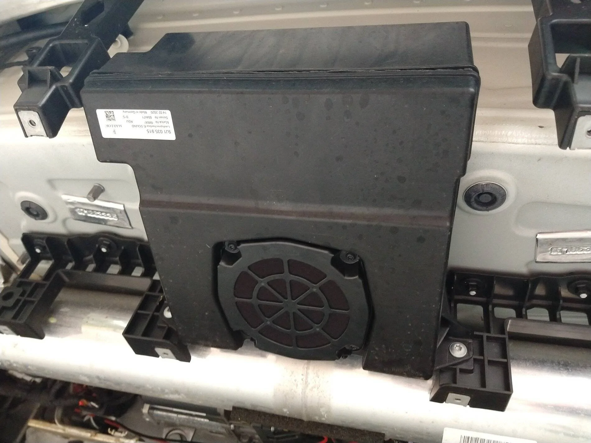 Porsche Taycan Installing Taycan electric sport sound after purchase? IMG_20210629_114218567