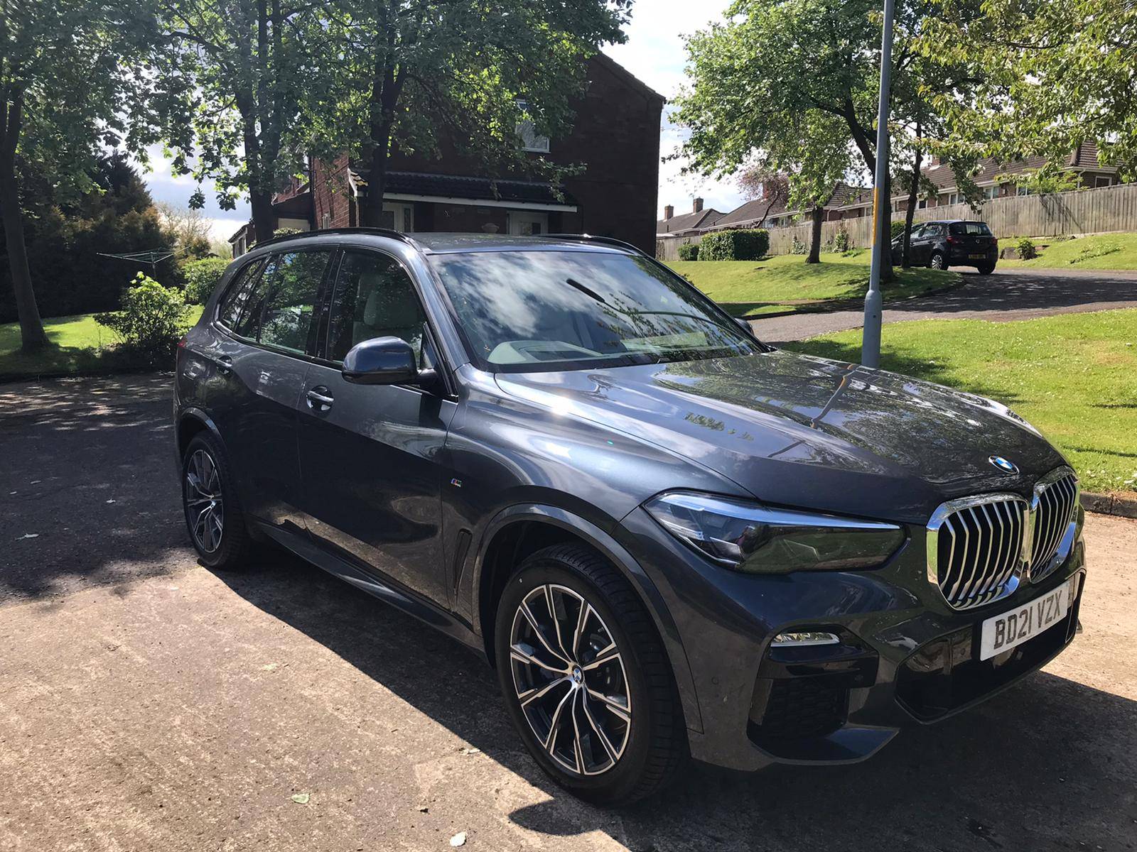 Porsche Taycan BMW i4 and iX in person 21B71718-F7B2-4CA3-9BFF-2D239324E05E
