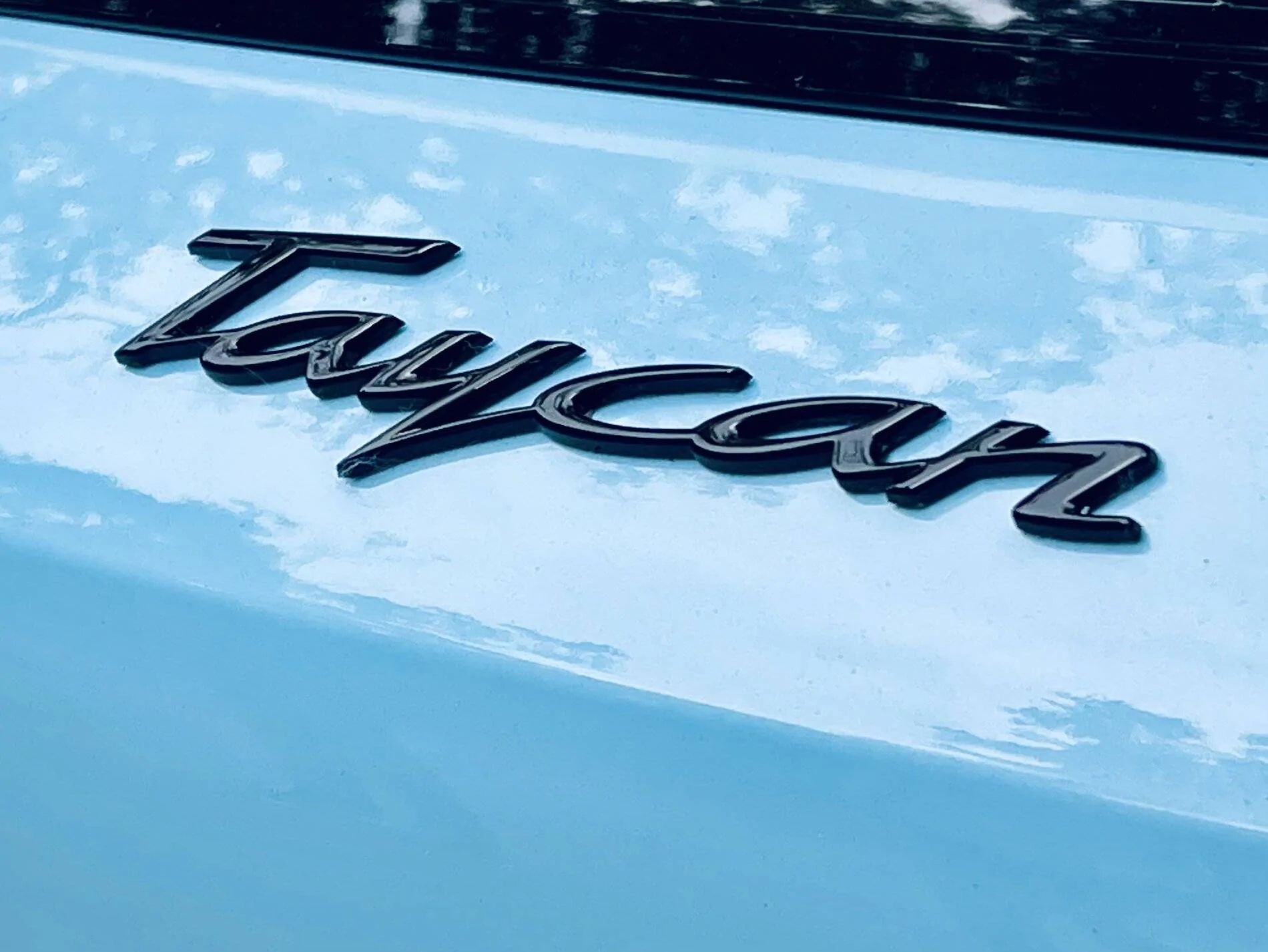 Porsche Taycan Need Options Advice - Questions on Options before Freeze Approaching Soon 27A27DDA-D432-4D58-B7C8-94A35101F222