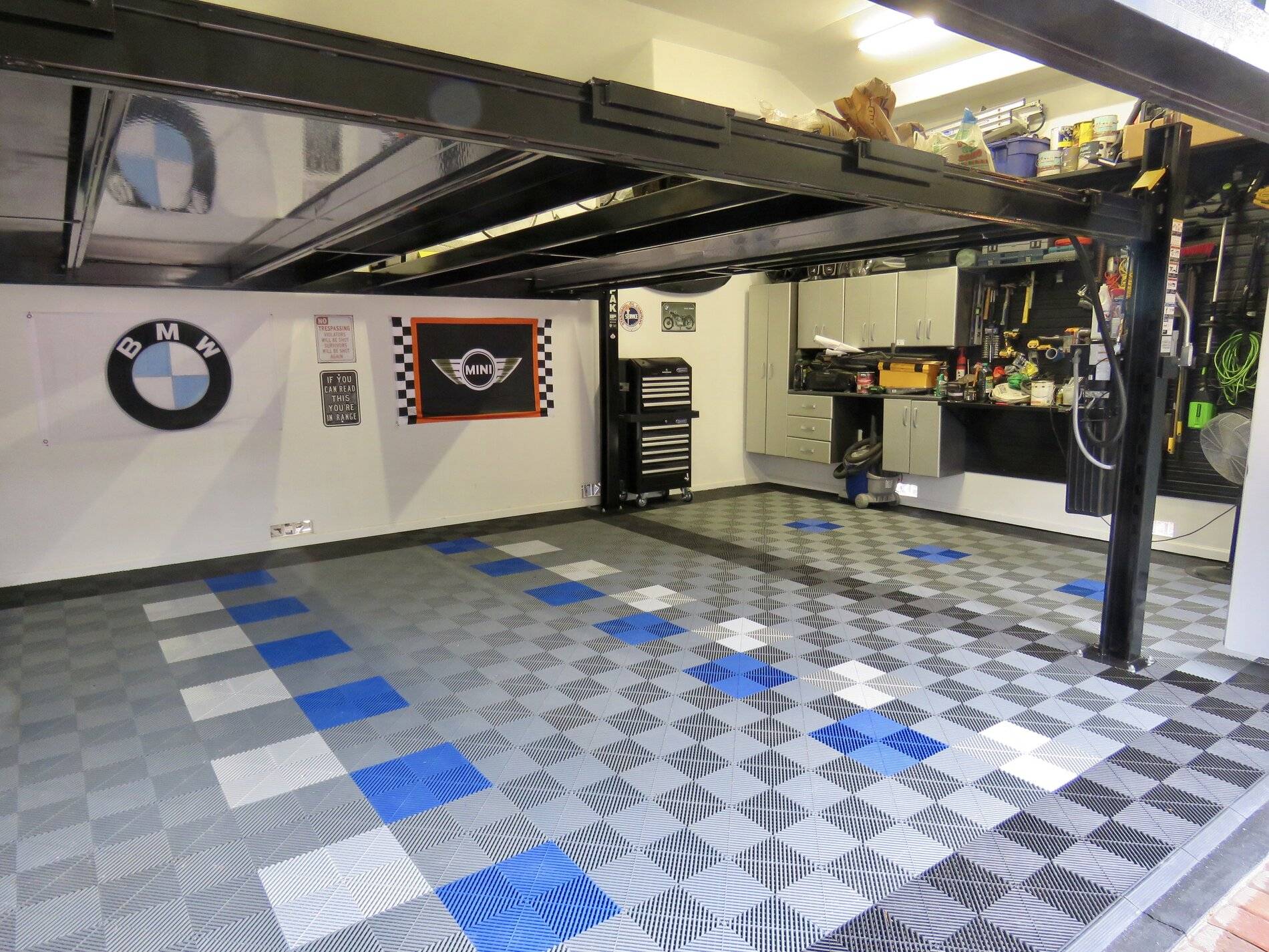 Porsche Taycan Garage Floor Coatings gar2.JPG