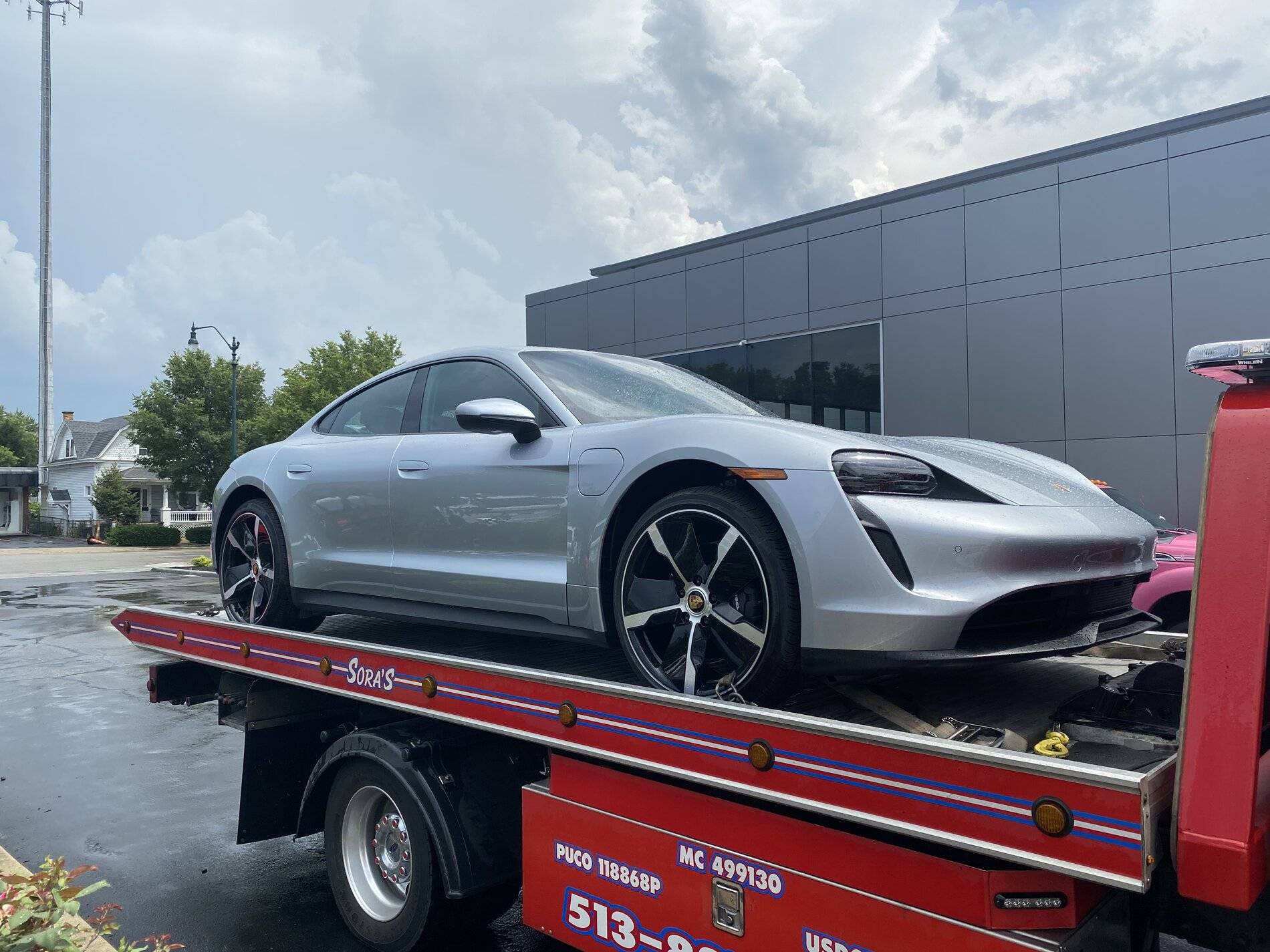 Porsche Taycan Members Say Hello Here! 4566C570-2730-4C48-8996-951DAE5AF4E2