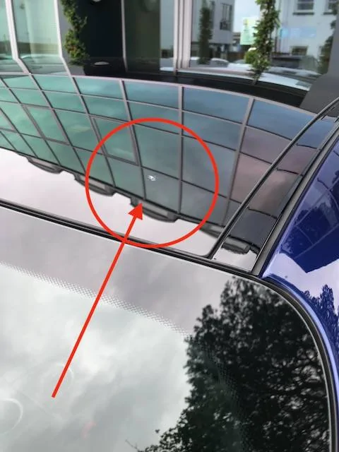 Porsche Taycan Panoramic roof, stone chips IMG_0482