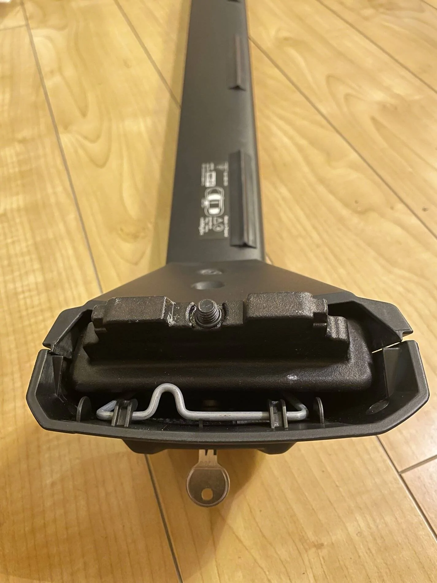 Porsche Taycan Taycan Roof Rack Details 690550E0-2442-4DC2-8B24-F9A422A024DD