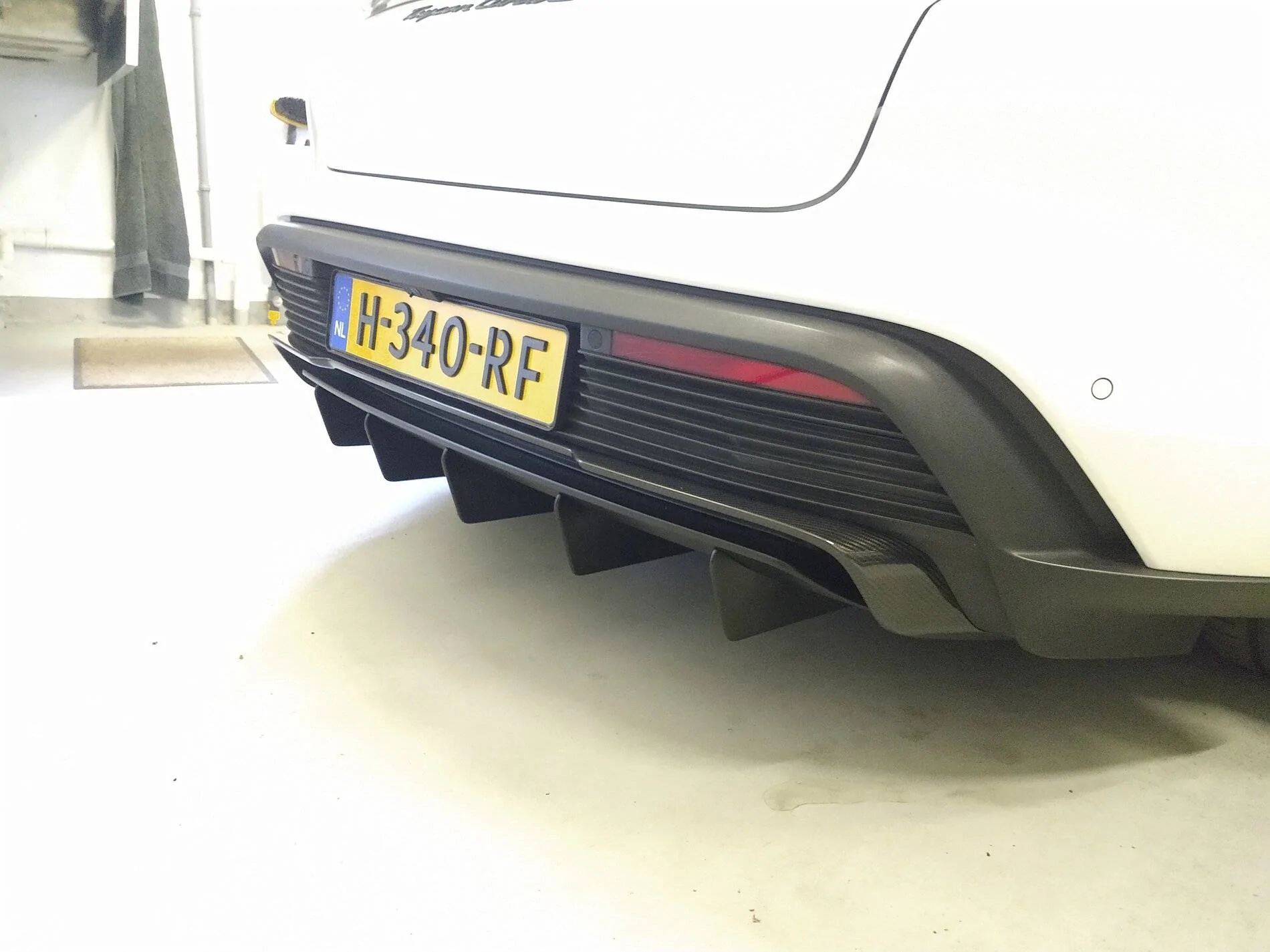 Porsche Taycan Aftermarket rear diffuser IMG_20210814_202233838