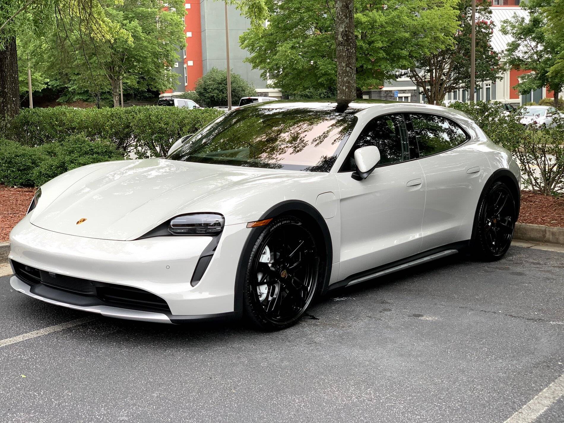 Porsche Taycan Turismo CT arrived - Chalk with Slate interior and 21” 9FC681E2-C378-4719-A63B-2BED46F37615