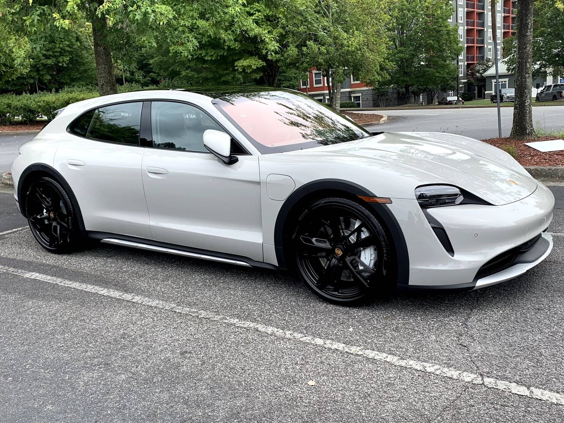 Porsche Taycan Turismo CT arrived - Chalk with Slate interior and 21” 4D7B79C0-EB4C-4DCE-A9F0-D65B24232573