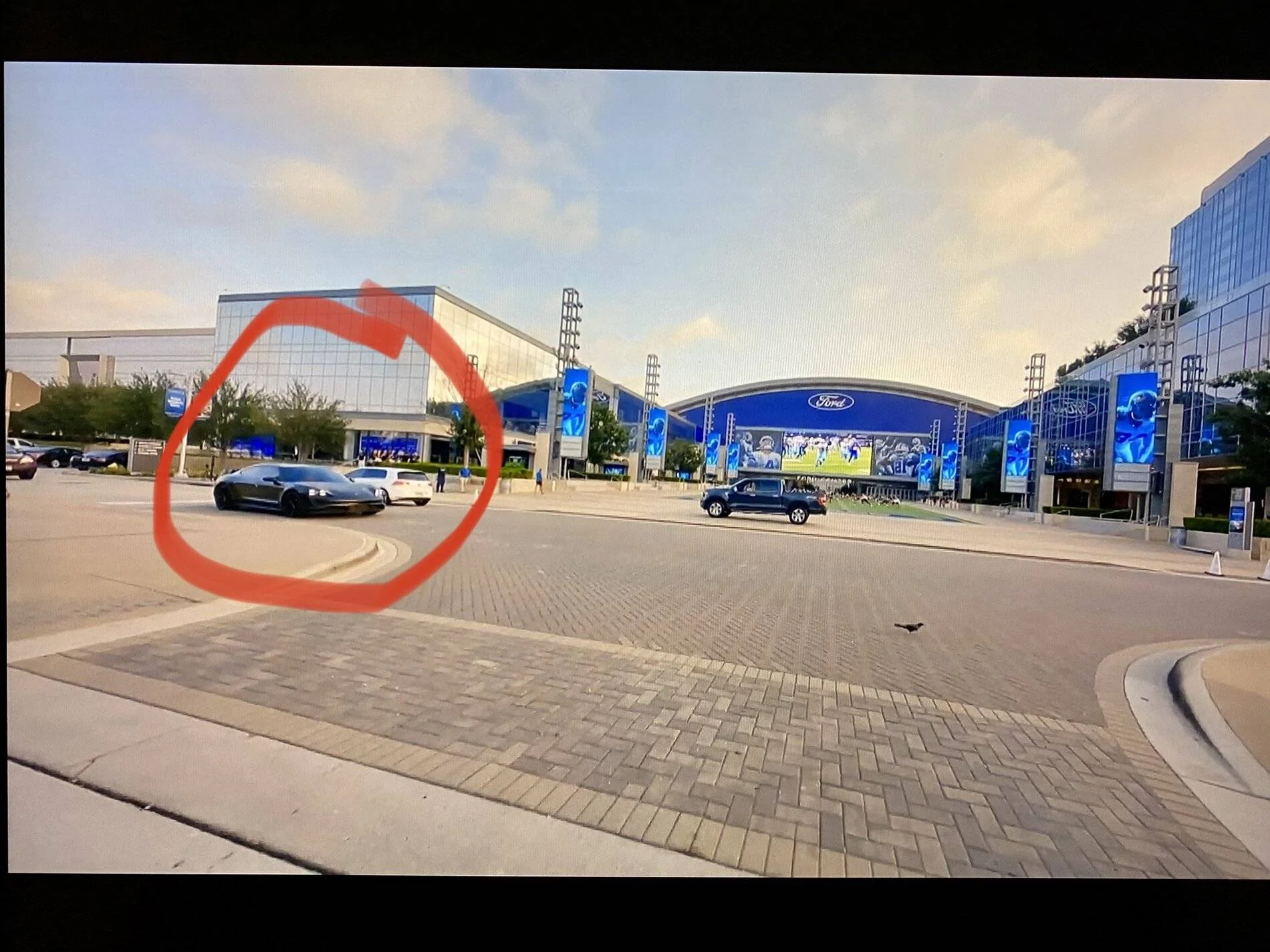Porsche Taycan HBO Hard Knocks - spotted? 2601CE3C-81DE-4912-B194-D1A27A383B48