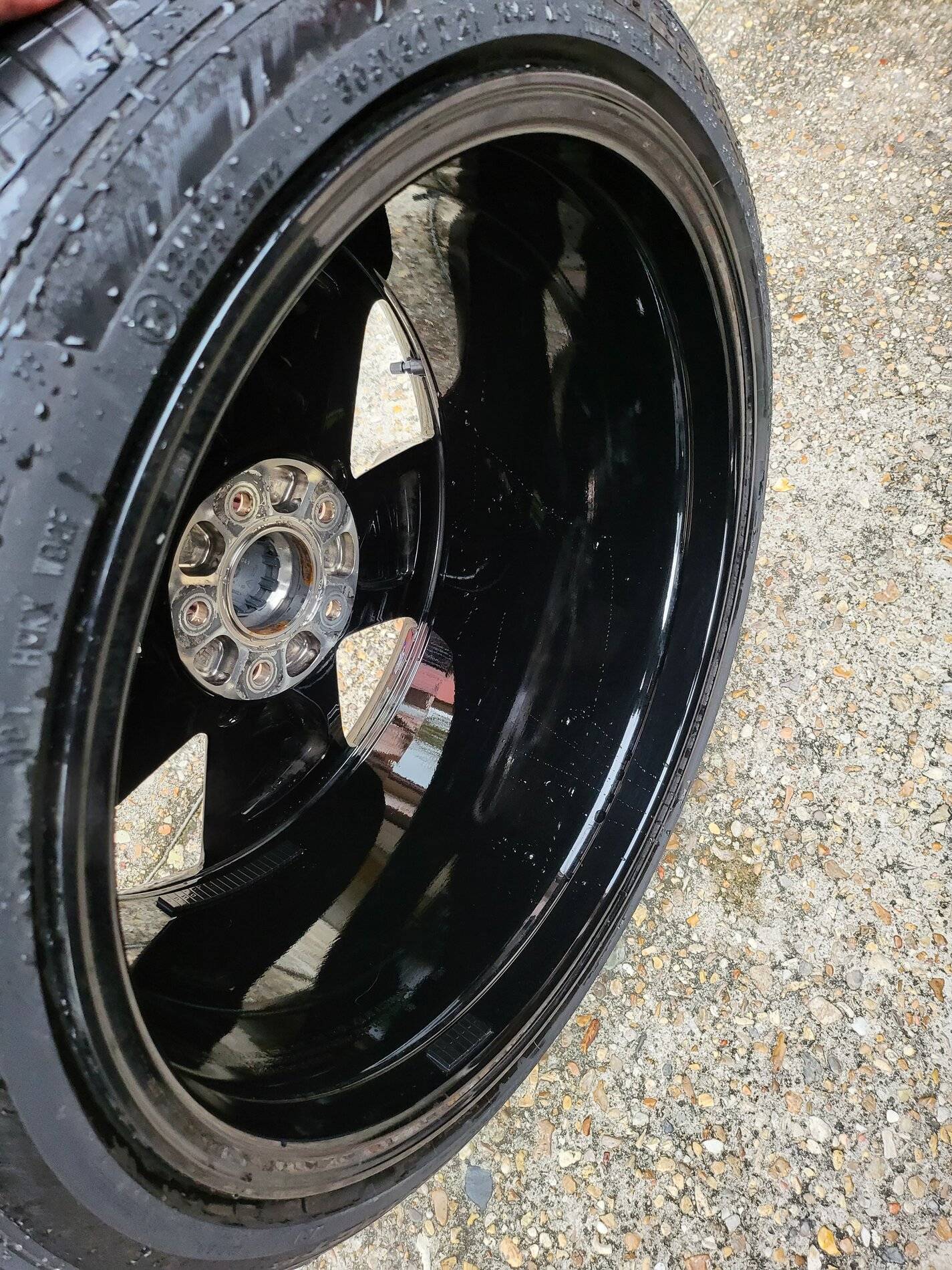 Porsche Taycan (SOLD!)  21" OEM PORSCHE TAYCAN EXCLUSIVE DESIGN WHEELS 20210828_160644
