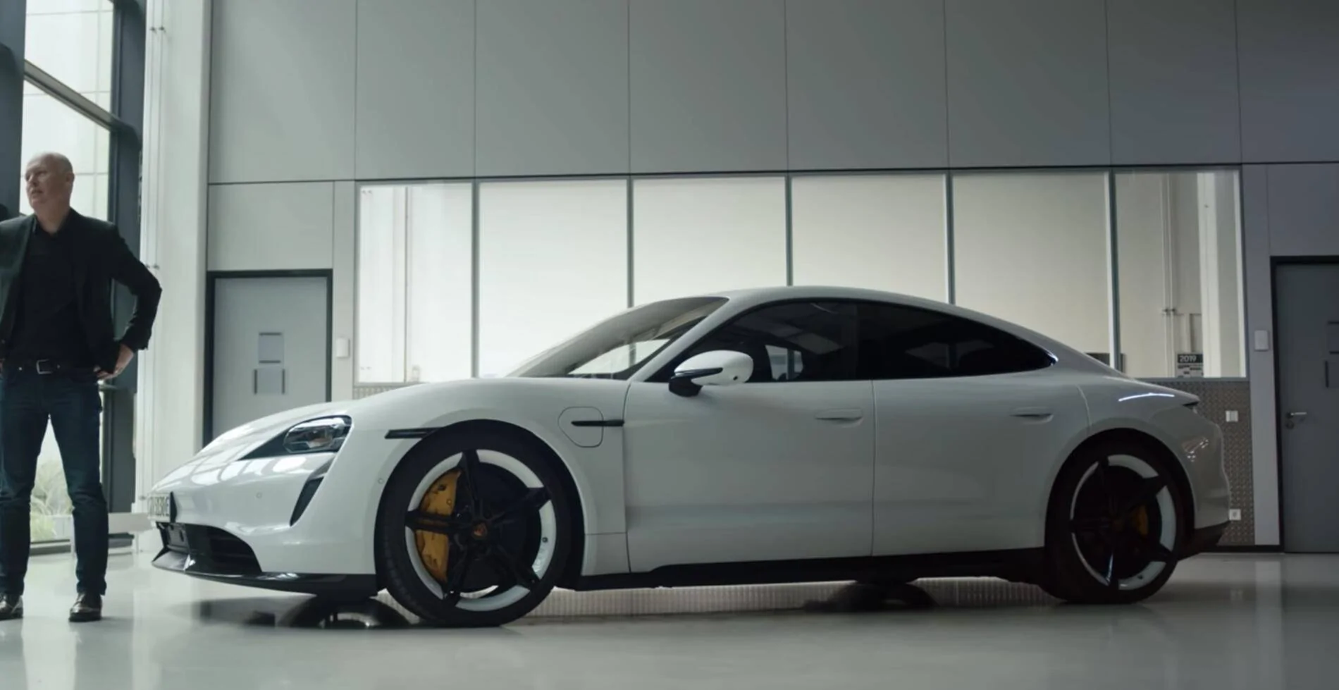 Porsche Taycan 2020 Porsche Taycan: Official Specs, Info, Wallpapers, Videos imagetaycan