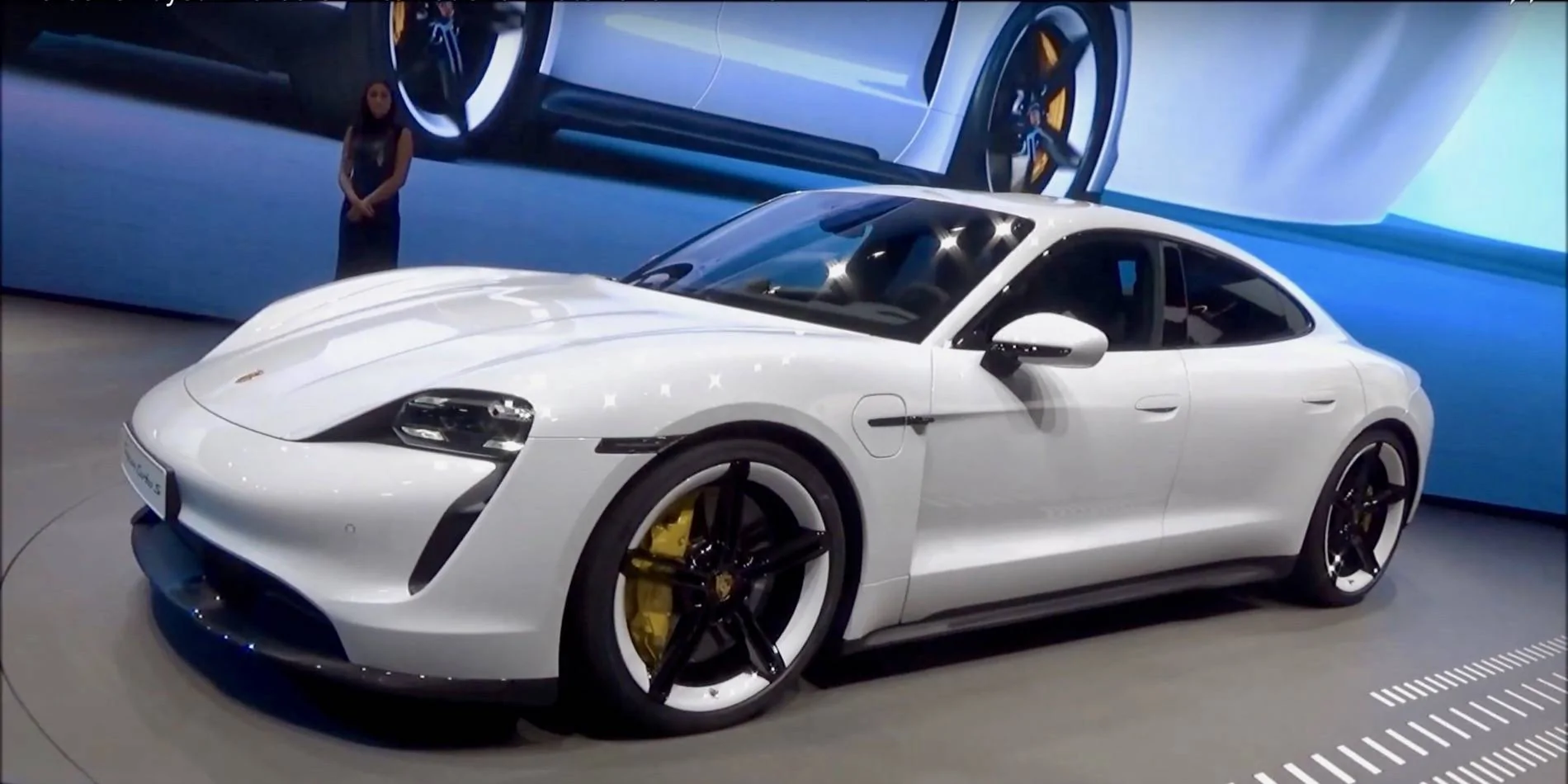 Porsche Taycan Frozen Blue and Gentian Blue Taycan 4S (From LA Auto Show Debut) imagetaycan2