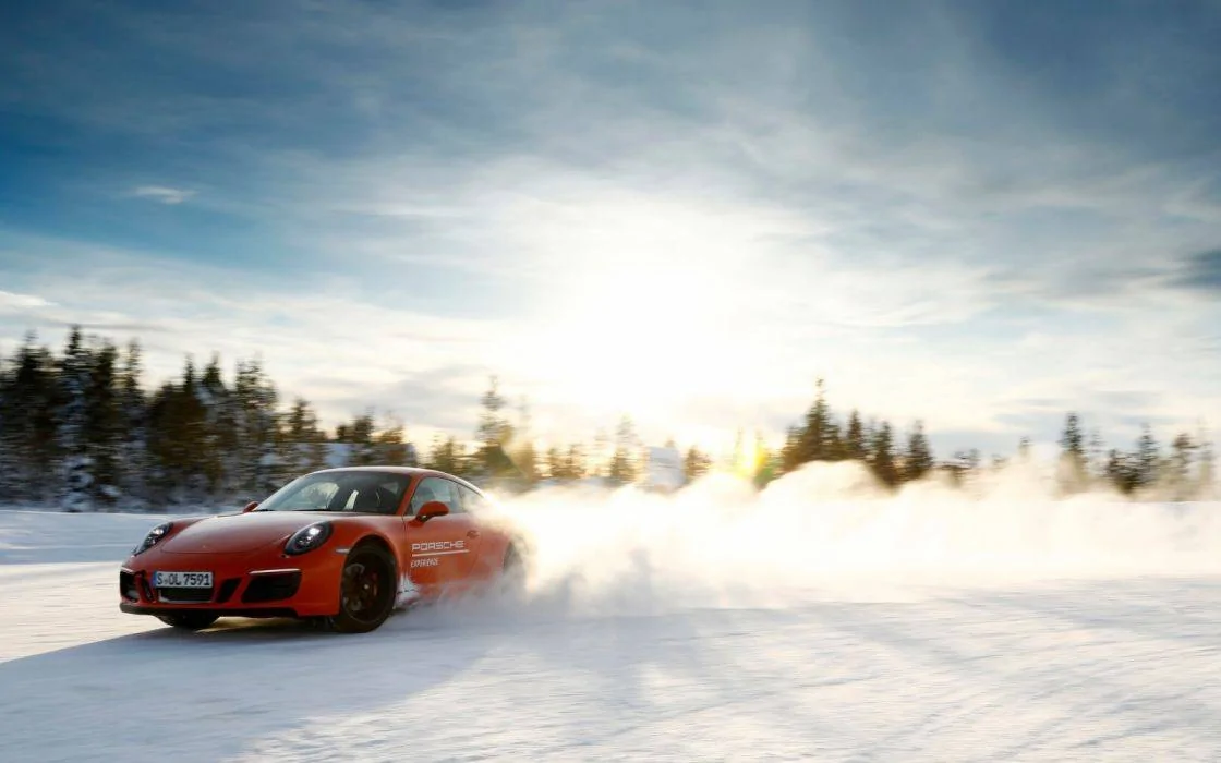 Porsche Taycan Is Your Dealer Showing You The Love? 84984bc7090e7d13dead8b17a6aa30f1-700