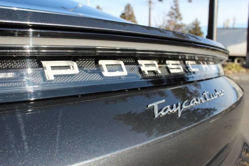 Porsche Taycan VOLCANO GREY Taycan Club VOLCANO GREY Taycan13
