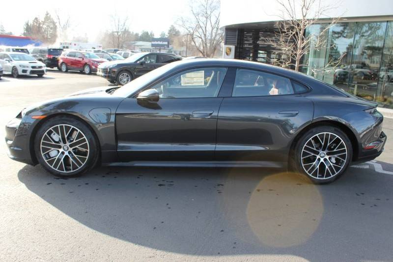 Porsche Taycan VOLCANO GREY Taycan Club VOLCANO GREY Taycan2