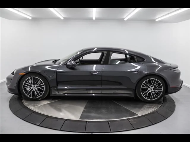 Porsche Taycan VOLCANO GREY Taycan Club Volcano Grey Porsche Taycan Turbo4