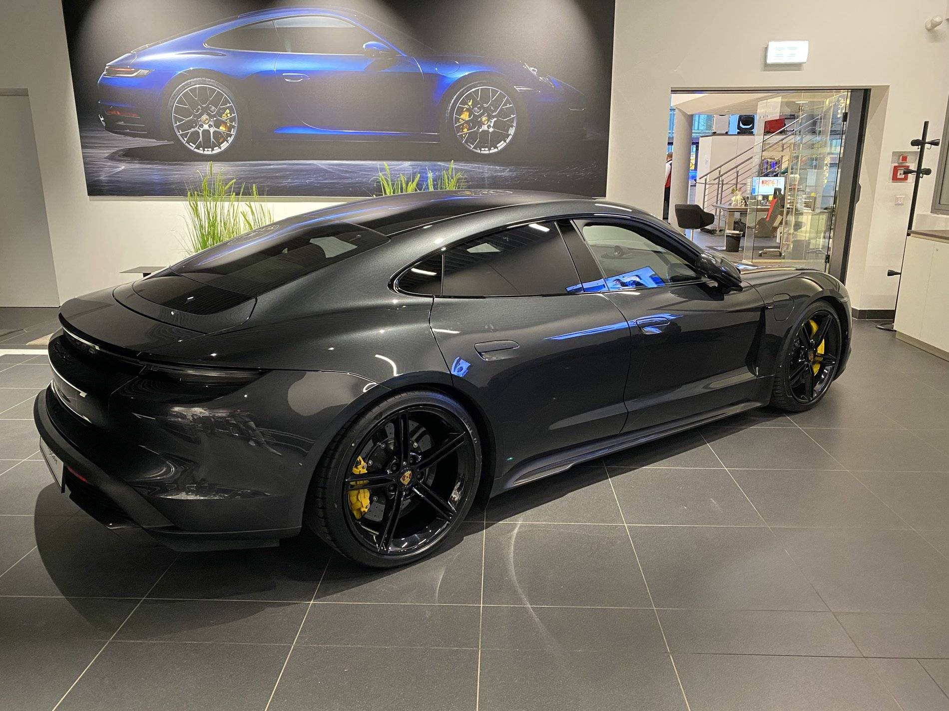Porsche Taycan VOLCANO GREY Taycan Club E51B6095-75ED-4D80-87E9-444E13F49545