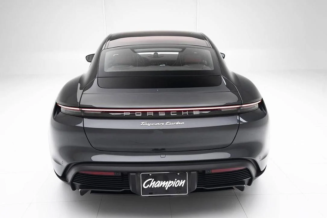 Porsche Taycan VOLCANO GREY Taycan Club 4D2F4CEC-7BEA-466A-80A4-B1C4F6D6C8EC