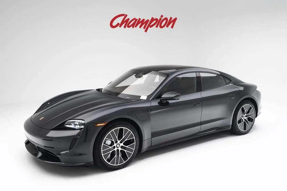 Porsche Taycan VOLCANO GREY Taycan Club 16654FC4-4BD0-4143-836C-201703731FD1