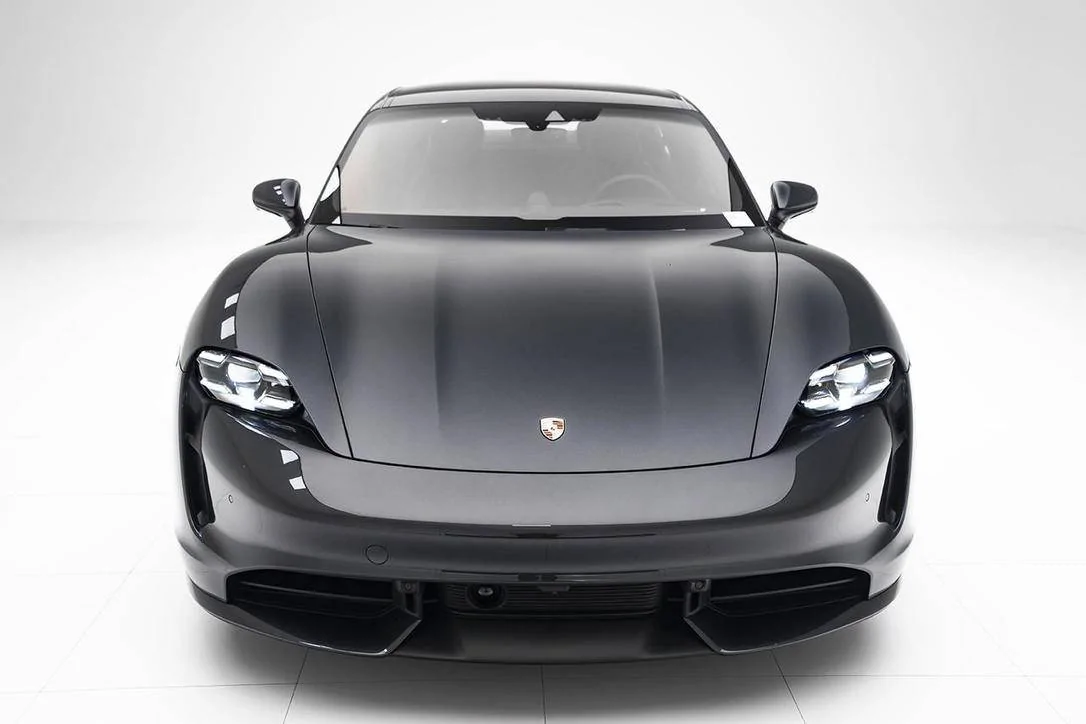 Porsche Taycan VOLCANO GREY Taycan Club BF3A9DED-9291-4E15-B4E2-4DDF74BFD0CC