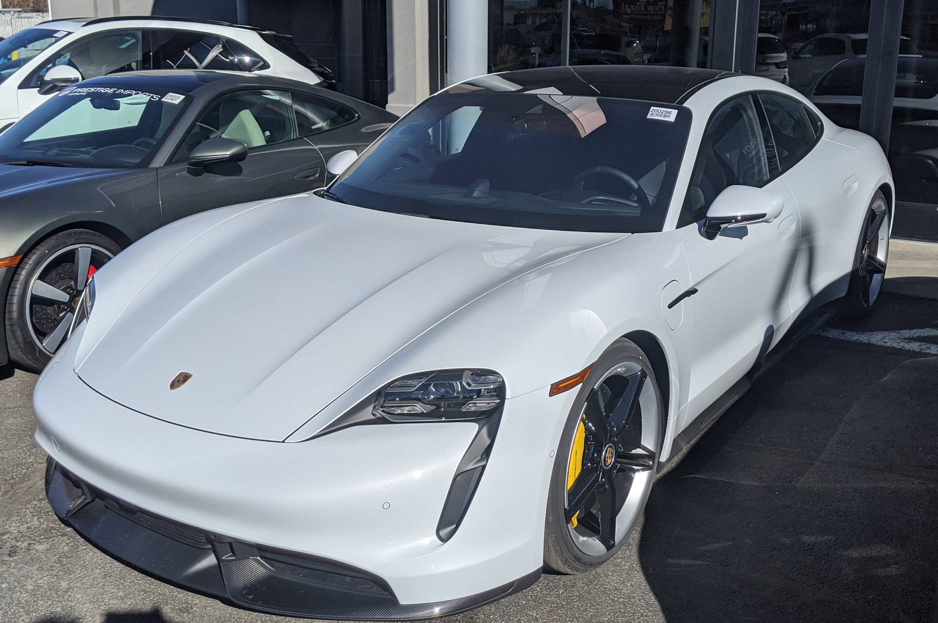 Porsche Taycan Forum member test drives Taycan Turbo S