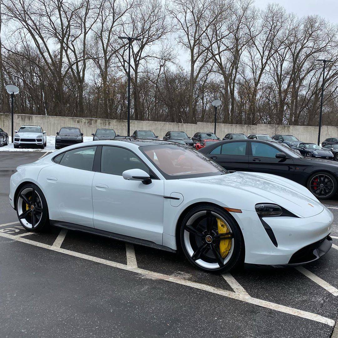 Porsche Taycan CARRARA WHITE Taycan Club 81508368_1435013429988527_4417282328514043210_n