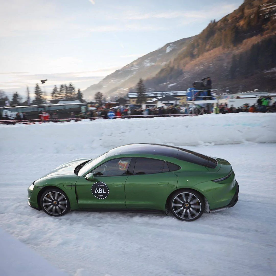 Porsche Taycan MAMBA GREEN Taycan Club Mamba Green Taycan Sno
