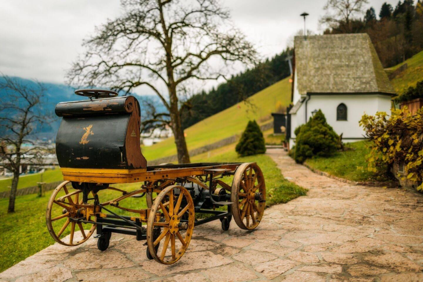 Porsche Taycan First Porsche Electric Car - the 1898 P1 Pic