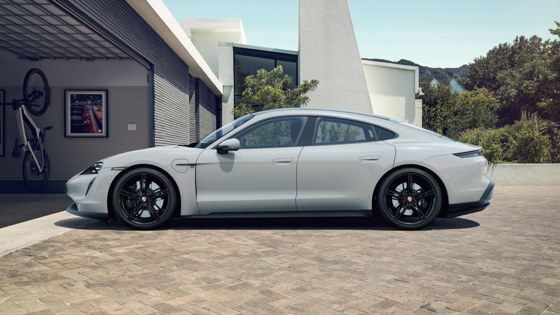 Porsche Taycan Poll: Brake type for 4S/CT4S  and regular Taycan/CT pscb_black