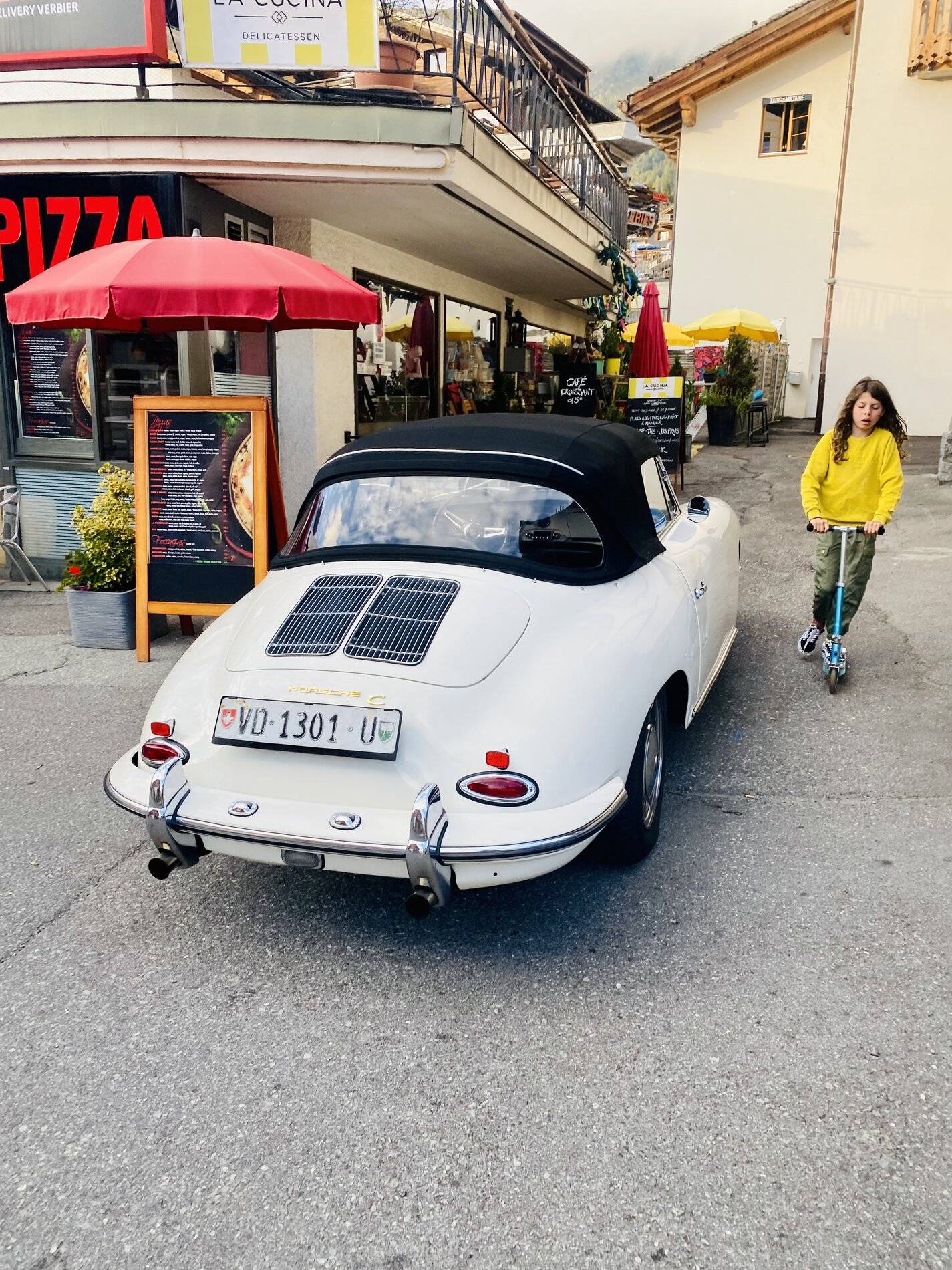 Porsche Taycan Now this is a Porsche! 820E7045-D523-432D-AC76-EFAF8578A499