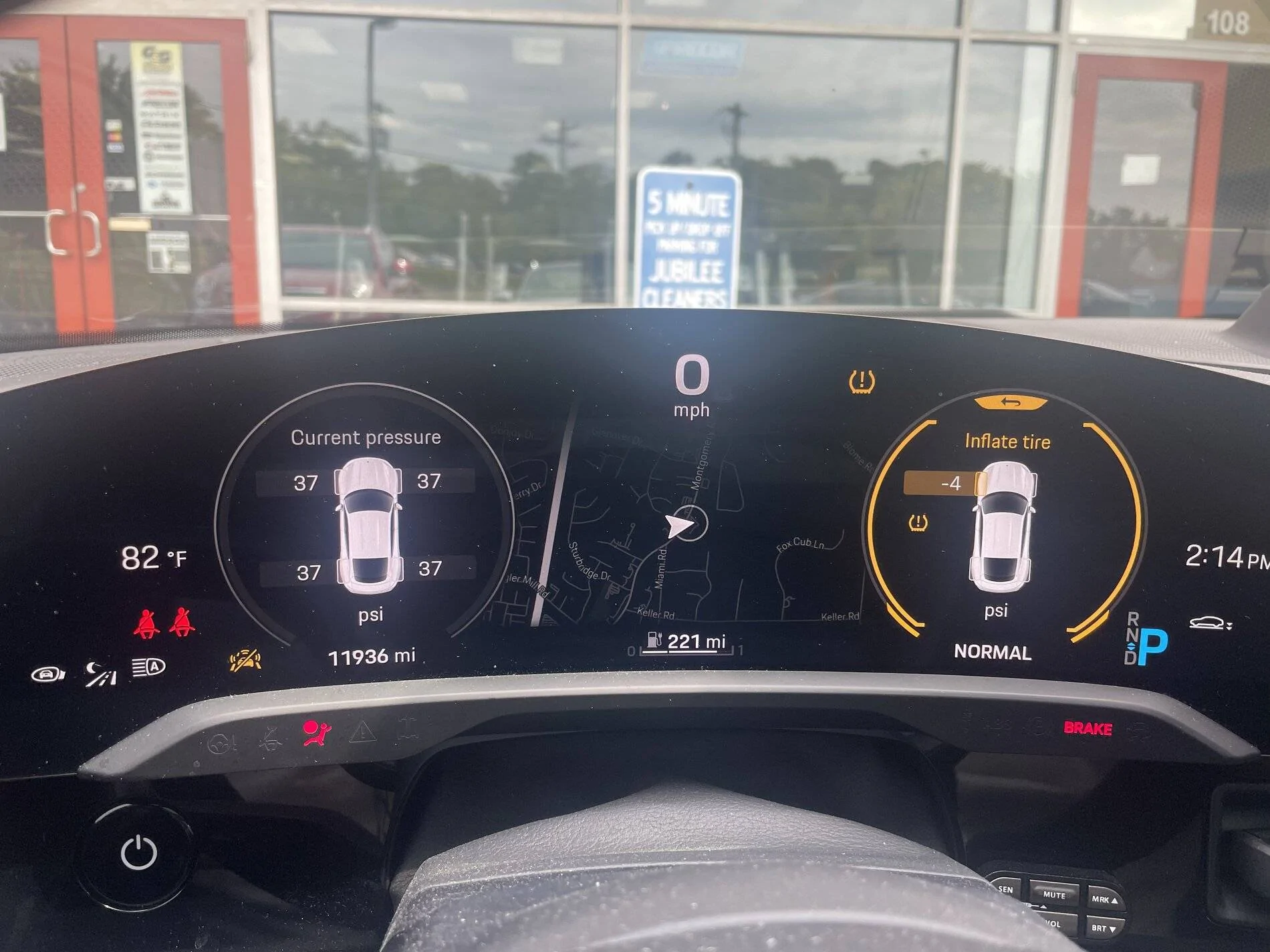Porsche Taycan Tire Pressure will not reset after inflation and driving. IMG_1588