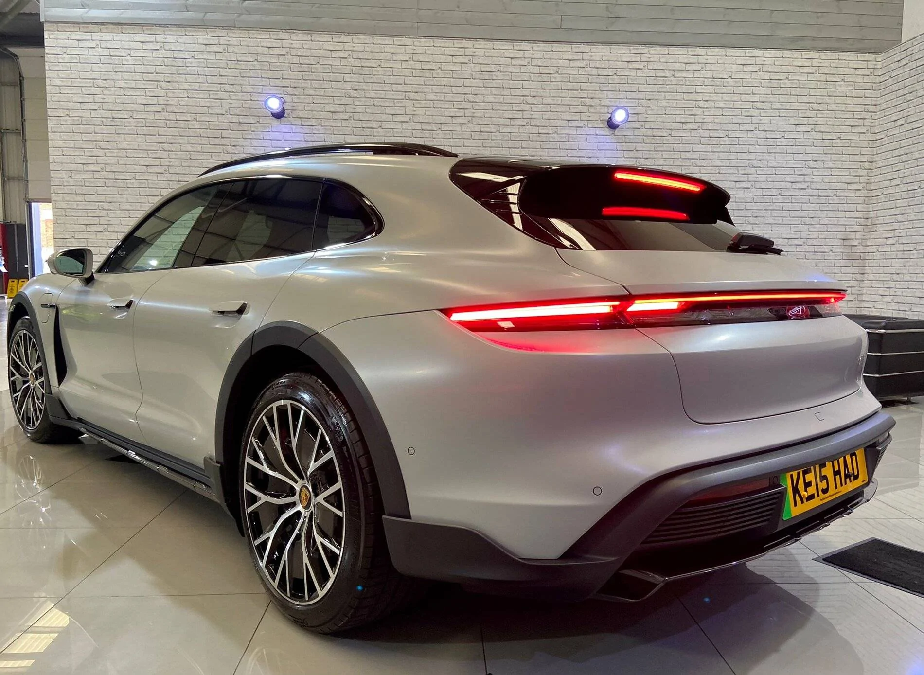 Porsche Taycan UK: When did you order and when did (or will) your car arrive? 111F1590-B365-42EB-A6CF-48F626AAECA9