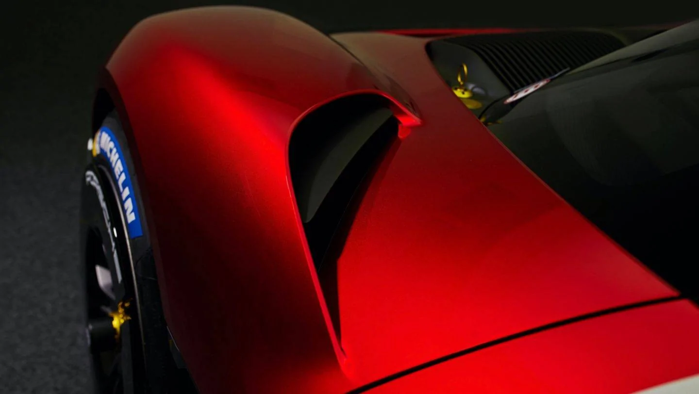 Porsche Taycan Porsche Announces Mission R EV Sports Car Concept 300821-Porsche0310LDN