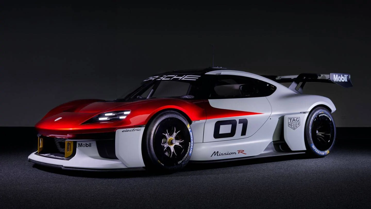 Porsche Taycan Porsche Announces Mission R EV Sports Car Concept 300821-Porsche0318_LDN