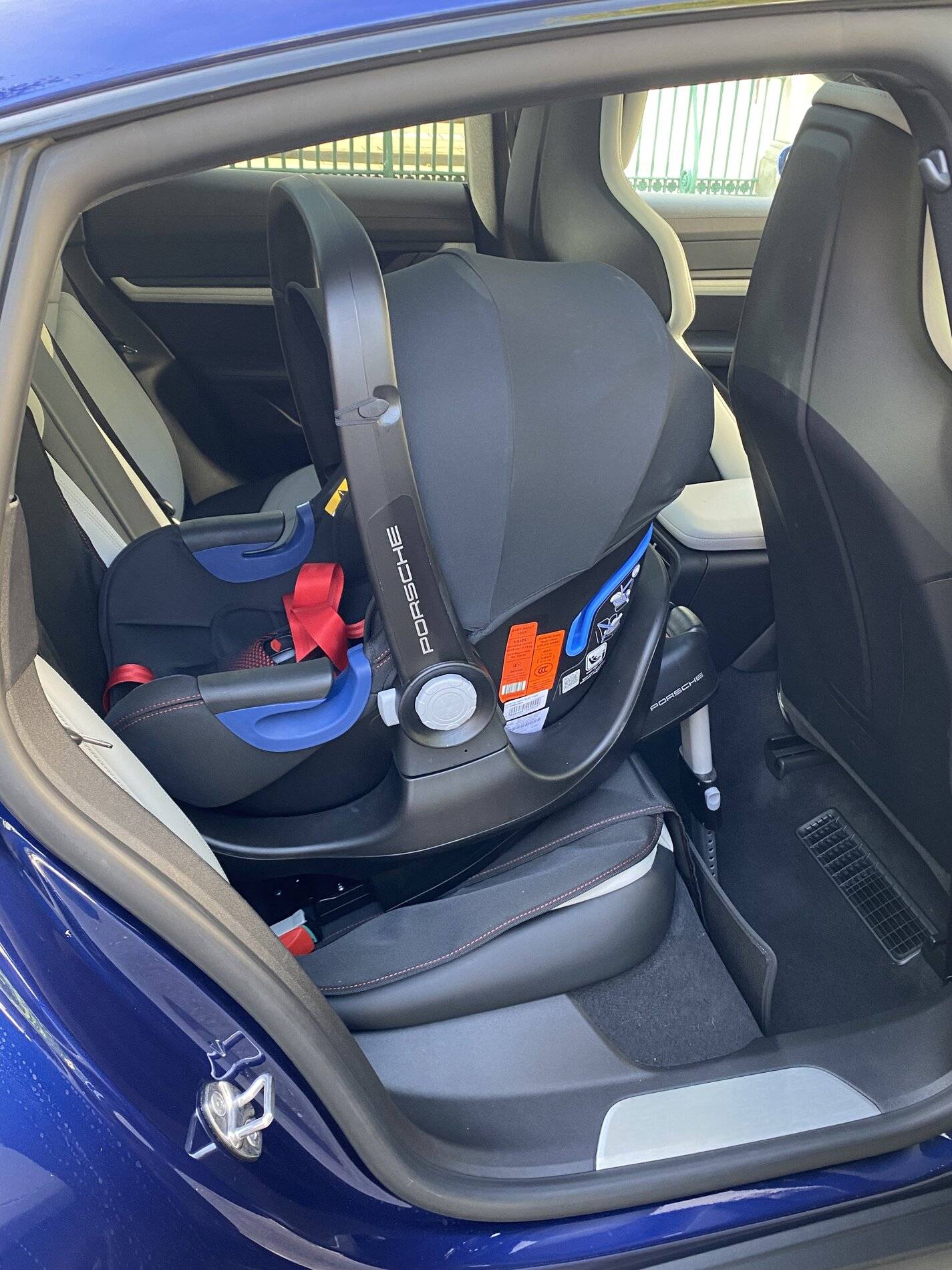 Porsche Taycan Porsche baby car seat installed in Taycan 28830388-F89F-417D-BCD4-4F7735A488AD