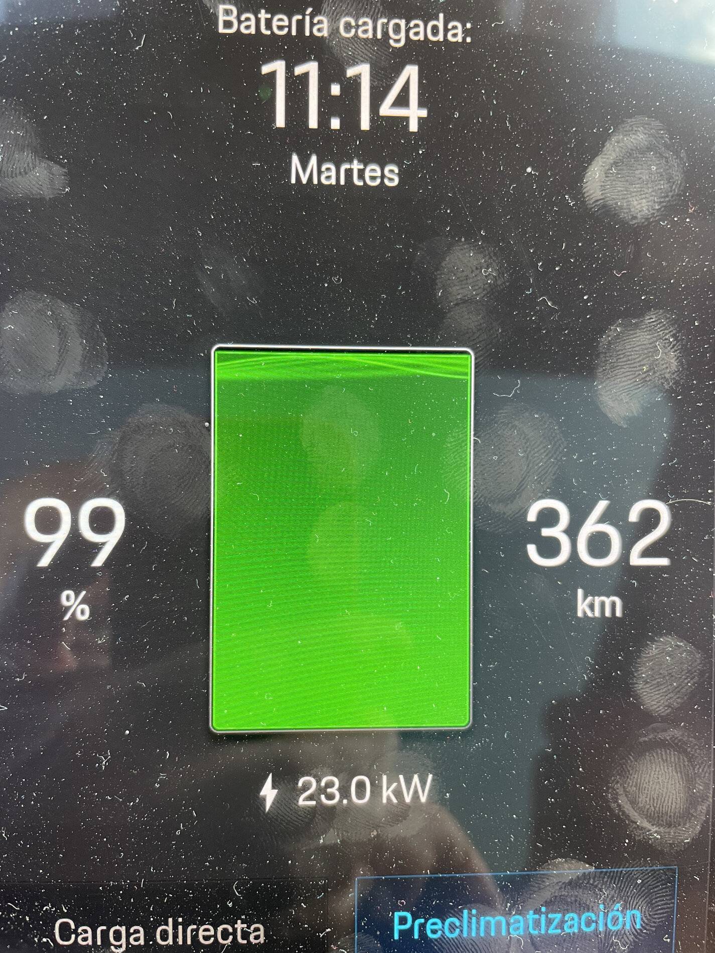 Porsche Taycan Ionity blasts with fast charging… 48B0BB15-D26D-4DB0-BE5B-BC5771A59C21