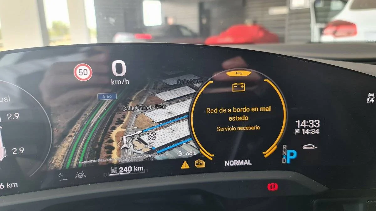 Porsche Taycan ERROR ON COCKPIT.- Please HELP! Red de abordo en mal estado