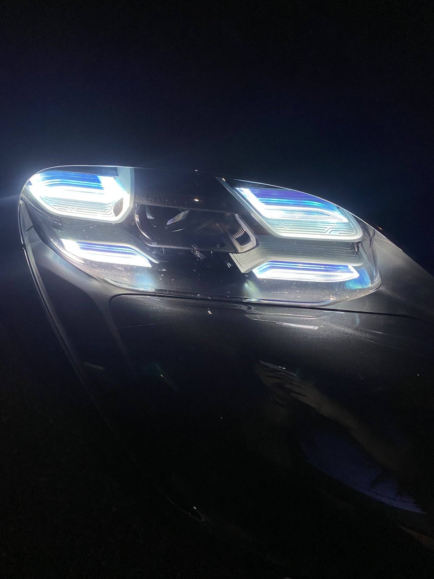 Porsche Taycan Is "LED-Matrix Design Headlights incl. Porsche Dynamic Light System Plus (PDLS+)" standard eq? 3FA043F5-38E4-41EB-9285-165FD7477548