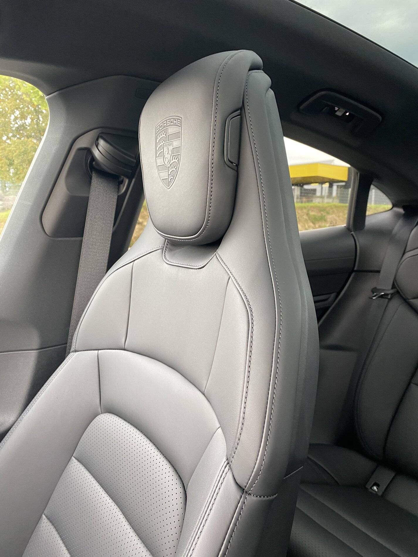 Porsche Taycan Amount/quality of leather in Taycan CA383E53-F3BA-4956-AD56-C4AAE93A74DE