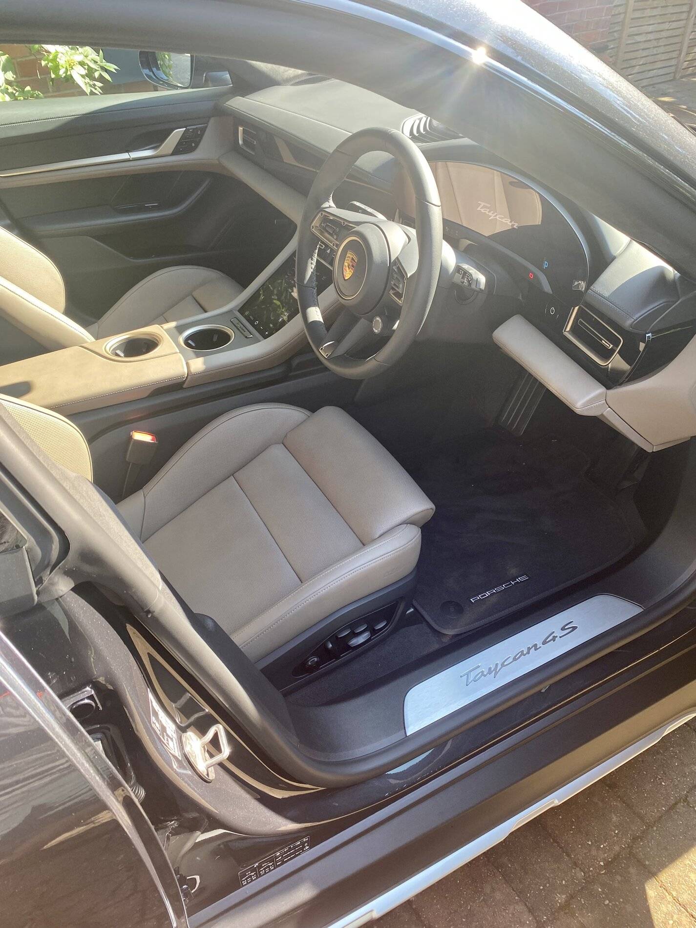 Porsche Taycan One week with my 4S CT D3F6F53B-BF02-46DC-9E77-FBCB399B41E9